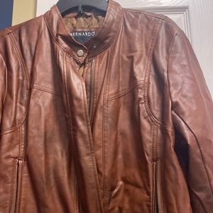 Ladies leather looking jacket